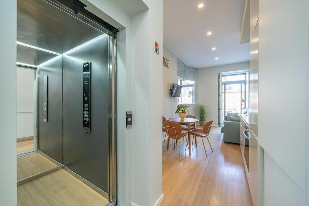 31 De Janeiro Flat By Amber Star Rent Apartment Porto Exterior photo